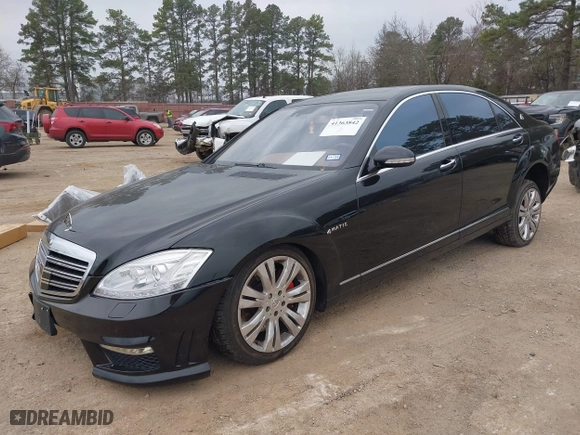 2009 Mercedes-Benz S-Class 5.5L V8 with VIN WDDNG86X19A265348, listed as a IAAI auction lot 41363842 with 126,587 mi miles. Bid and sale history available at carsss.com. Image 20.