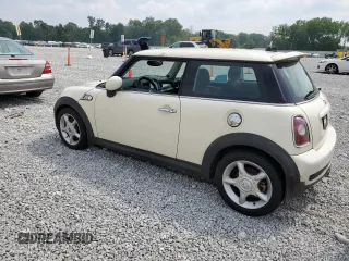 2008 MINI Hardtop S with VIN WMWMF73548TT86932, listed as a Copart auction lot 65881935 with 184,482 mi miles and Clean title. Bid and sale history available at DreamBid. Image 2.