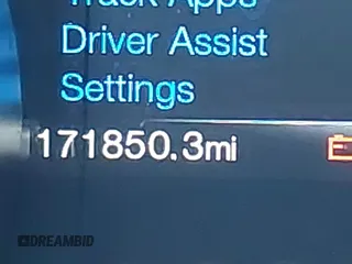 2017 Ford Mustang V6 с VIN 1FA6P8AM5H5263143, выставлен на аукционе IAAI как лот 41811425 с пробегом 171 850 миль миль и . История ставок и продаж доступна на DreamBid. Изображение 16.
