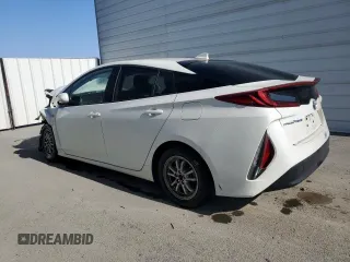 2020 Toyota Prius LE z VIN JTDKARFP5L3158691, wystawiony jako Copart lot #55255125 z przebiegiem Nie podano mil oraz Szkoda całkowita • Salvage title. Historia ofert i sprzedaży dostępna na DreamBid. Obrazek 2.
