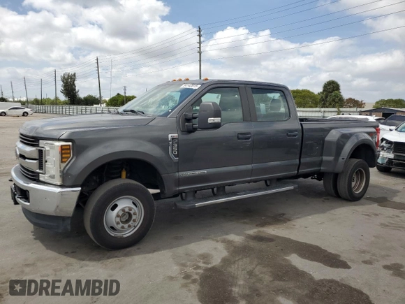 2019 Ford F-350 XL z VIN 1FT8W3DT0KEF46763, wystawiony jako Copart lot #54142815 z przebiegiem 101 312 mil mil oraz Tytuł czysty. Historia ofert i sprzedaży dostępna na DreamBid. Obrazek 1.