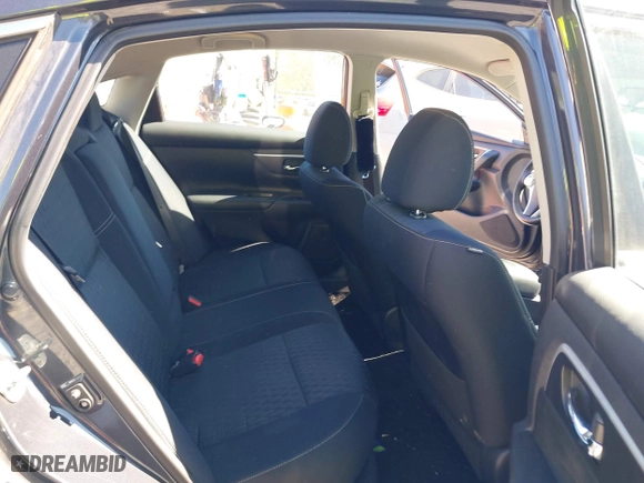 2018 Nissan Altima 2.5 SR with VIN 1N4AL3AP8JC179774, listed as a IAAI auction lot 41933926 with 131,506 mi miles. Bid and sale history available at carsss.com. Image 8.