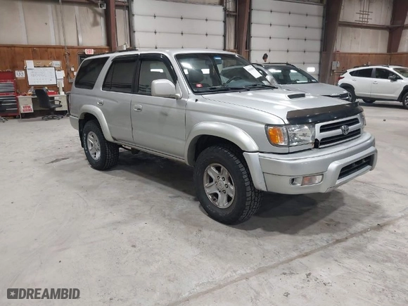 2000 Toyota 4Runner SR5 with VIN JT3HN86R6Y0307665, listed as a IAAI auction lot 42039007 with 162,449 mi miles. Bid and sale history available at carsss.com. Image 1.