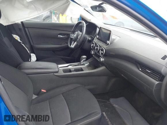 2022 Nissan Sentra SV with VIN 3N1AB8CV5NY268515, listed as a IAAI auction lot 41896670 with 12,396 mi miles and . Bid and sale history available at DreamBid. Image 5.