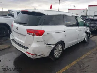 2018 Kia Sedona EX with VIN KNDMC5C19J6398270, listed as a IAAI auction lot 41371522 with 121,753 mi miles. Bid and sale history available at carsss.com. Image 4.