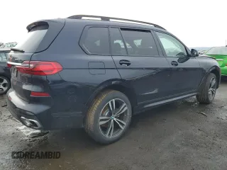 2020 BMW X7 xDrive40i with VIN 5UXCW2C09L9B77747, listed as a Copart auction lot 42697335 with 0 mi miles and Salvage Title. Bid and sale history available at carsss.com. Image 3.