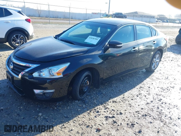 2014 Nissan Altima 2.5 S with VIN 1N4AL3AP9EC406461, listed as a IAAI auction lot 41030701 with 363,097 mi miles. Bid and sale history available at carsss.com. Image 2.
