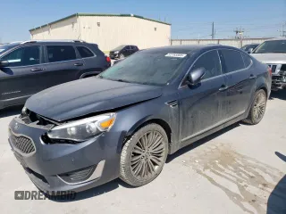 2015 Kia Cadenza Premium z VIN KNALN4D71F5192695, wystawiony jako Copart lot #52765805 z przebiegiem 62 500 mil mil oraz Szkoda całkowita • Salvage title. Historia ofert i sprzedaży dostępna na DreamBid. Obrazek 1.