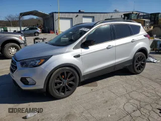 2019 Ford Escape SE z VIN 1FMCU0GD4KUA07325, wystawiony jako Copart lot #48294745 z przebiegiem 85 569 mil mil oraz Szkoda całkowita • Salvage title. Historia ofert i sprzedaży dostępna na DreamBid. Obrazek 1.