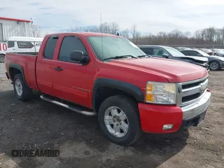 2008 Chevrolet Silverado 1500 1LT with VIN 2GCEK19J581235804, listed as a IAAI auction lot 41815228 with 170,052 mi miles and . Bid and sale history available at DreamBid. Image 1.