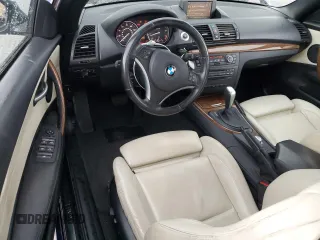 2008 BMW 1 Series 128i z VIN WBAUL73568VE88989, wystawiony jako Copart lot #52004715 z przebiegiem 78 833 mil mil oraz Szkody całkowita. Historia ofert i sprzedaży dostępna na DreamBid. Obrazek 8.