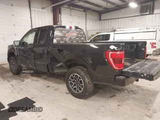 2021 Ford F-150 XL z VIN 1FTEX1EP3MFA35907, wystawiony jako IAAI lot #42336527 z przebiegiem 54 872 mil mil oraz . Historia ofert i sprzedaży dostępna na DreamBid. Obrazek 3.