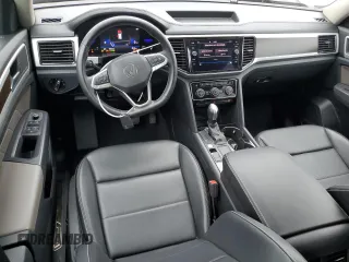 2022 Volkswagen Atlas SE z VIN 1V2JR2CA0NC506006, wystawiony jako Copart lot #55696745 z przebiegiem 38 526 mil mil oraz Nie do naprawy • Non repairable. Historia ofert i sprzedaży dostępna na DreamBid. Obrazek 8.