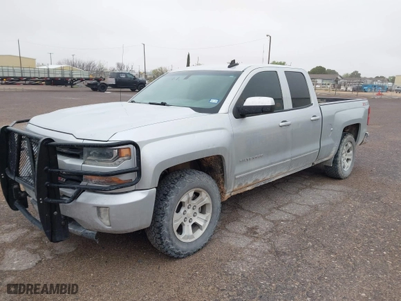 2018 Chevrolet Silverado 1500 LT with VIN 1GCVKREC6JZ379641, listed as a IAAI auction lot 41915555 with 167,472 mi miles. Bid and sale history available at carsss.com. Image 18.