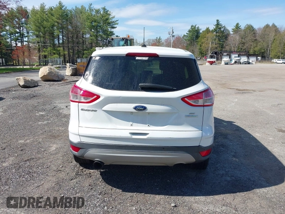2013 Ford Escape SE with VIN 1FMCU0GXXDUA73875, listed as a IAAI auction lot 42164115 with 195,712 mi miles and . Bid and sale history available at carsss.com. Image 16.
