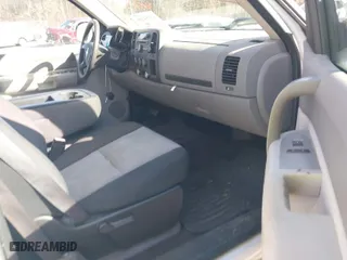 2008 Chevrolet Silverado 1500 Work Truck with VIN 1GCEC19X08Z113943, listed as a IAAI auction lot 41554200 with 93,786 mi miles. Bid and sale history available at carsss.com. Image 5.