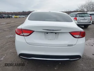 2015 Chrysler 200 Limited with VIN 1C3CCCAB8FN675942, listed as a IAAI auction lot 41956660 with 121,441 mi miles. Bid and sale history available at carsss.com. Image 16.