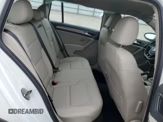 2017 Volkswagen Golf S с VIN 3VWM17AU4HM523262, выставлен на аукционе Copart как лот 55090565 с пробегом 95 180 миль миль и Списание • Salvage title. История ставок и продаж доступна на DreamBid. Изображение 10.