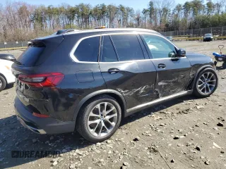 2019 BMW X5 xDrive40i with VIN 5UXCR6C50KLL51312, listed as a Copart auction lot 49631235 with Not provided miles and Salvage title. Bid and sale history available at DreamBid. Image 3.