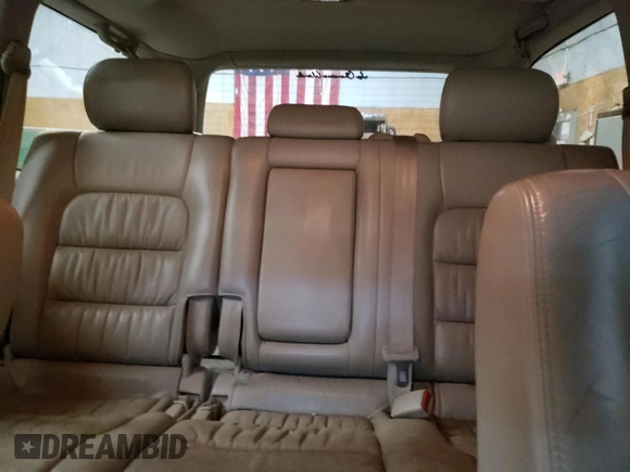 2001 Lexus LX 470 z VIN JTJHT00W213507042, wystawiony jako Copart lot #84236804 z przebiegiem 179 706 mil mil oraz Tytuł czysty. Historia ofert i sprzedaży dostępna na DreamBid. Obrazek 10.
