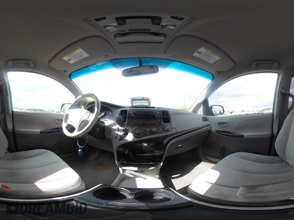 2011 Toyota Sienna LE AAS with VIN 5TDKK3DC8BS051934, listed as a IAAI auction lot 42040204 with 207,863 mi miles. Bid and sale history available at carsss.com. Image 19.