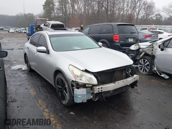 2013 Infiniti G37 Sedan Journey with VIN JN1CV6AP9DM715499, listed as a IAAI auction lot 41561023 with 181,921 mi miles. Bid and sale history available at carsss.com. Image 1.