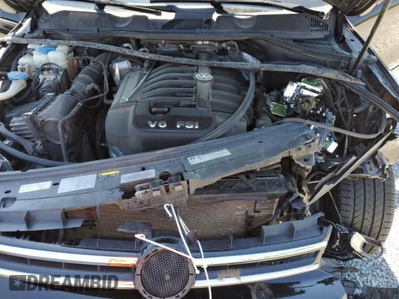 2013 Volkswagen Touareg Lux with VIN WVGEF9BP0DD001565, listed as a Copart auction lot 63070845 with 123,788 mi miles and Salvage title. Bid and sale history available at DreamBid. Image 12.