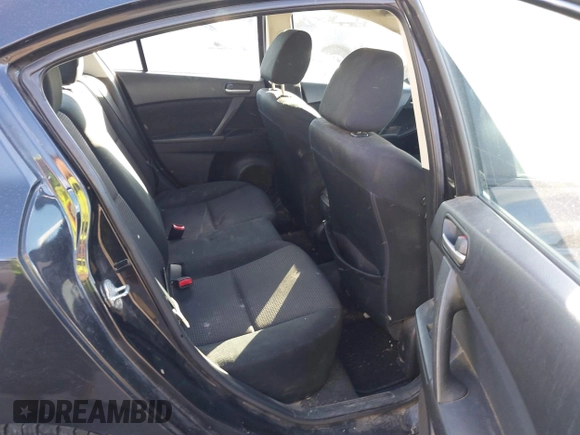2013 Mazda 3 i Sport z VIN JM1BL1UP4D1779402, wystawiony jako IAAI lot #40728106 z przebiegiem 166 981 mil mil oraz . Historia ofert i sprzedaży dostępna na DreamBid. Obrazek 8.