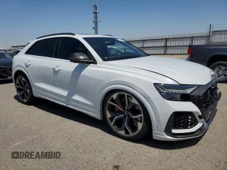 2021 Audi RS Q8 z VIN WU1ARBF19MD042271, wystawiony jako Copart lot #55304785 z przebiegiem 23 560 mil mil oraz Szkody całkowita. Historia ofert i sprzedaży dostępna na DreamBid. Obrazek 4.