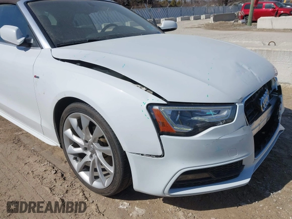 2015 Audi A5 Premium Plus z VIN WAUMFAFH3FN001641, wystawiony jako IAAI lot #41781985 z przebiegiem 44 229 mil mil oraz . Historia ofert i sprzedaży dostępna na DreamBid. Obrazek 17.