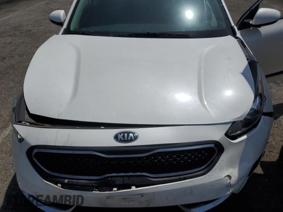 2019 Kia Niro LX with VIN KNDCB3LC8K5346740, listed as a Copart auction lot 53061914 with 42,684 mi miles and Salvage Title. Bid and sale history available at carsss.com. Image 13.