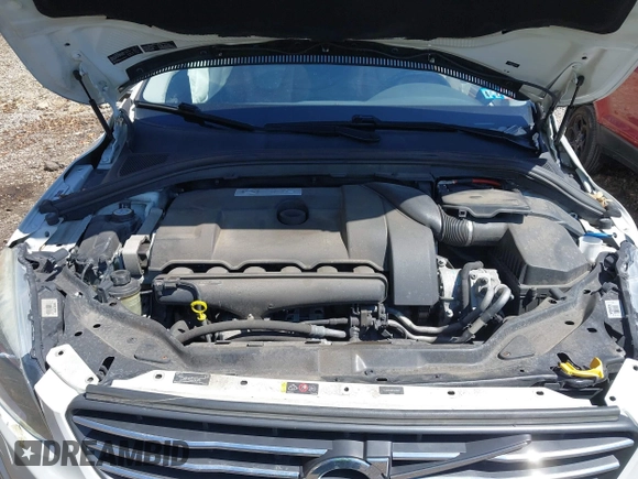 2014 Volvo XC60 R-Design Premier Plus with VIN YV4902DZ8E2545061, listed as a IAAI auction lot 42071863 with 90,718 mi miles and . Bid and sale history available at DreamBid. Image 10.