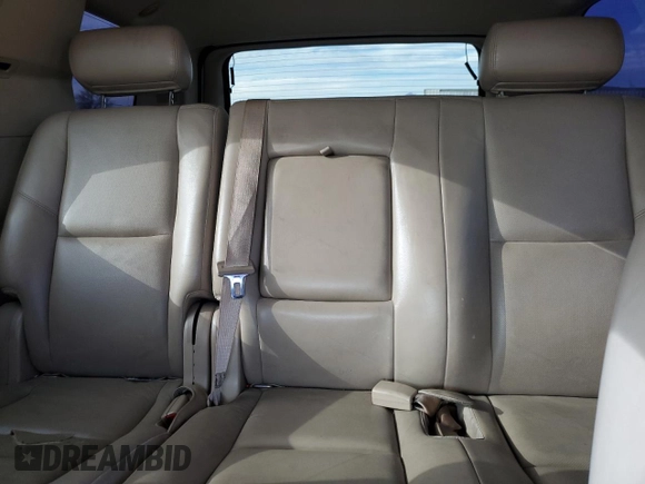 2009 Cadillac Escalade z VIN 1GYFK43589R134714, wystawiony jako Copart lot #48084395 z przebiegiem 154 359 mil mil oraz Czysty tytuł • Clean title. Historia ofert i sprzedaży dostępna na DreamBid. Obrazek 10.