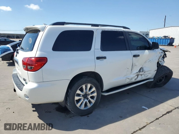 2014 Toyota Sequoia Platinum with VIN 5TDDW5G15ES109389, listed as a Copart auction lot 70515204 with 187,051 mi miles and Salvage Title. Bid and sale history available at carsss.com. Image 3.