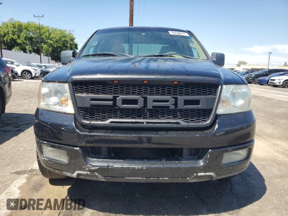2005 Ford F-150 XLT z VIN 1FTPW125X5KC40972, wystawiony jako Copart lot #61312075 z przebiegiem 175 128 mil mil oraz Czysty tytuł • Clean title. Historia ofert i sprzedaży dostępna na DreamBid. Obrazek 5.