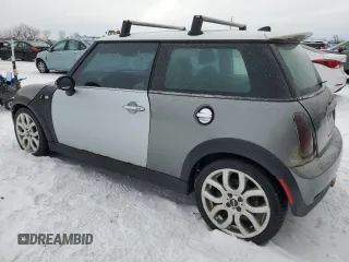 2006 MINI Hardtop S z VIN WMWRE33556TN29417, wystawiony jako Copart lot #42712575 z przebiegiem 265 492 mil mil oraz Czysty tytuł • Clean title. Historia ofert i sprzedaży dostępna na DreamBid. Obrazek 2.