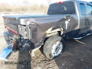 2011 Chevrolet Silverado 1500 LT with VIN 1GCRKSE38BZ341340, listed as a IAAI auction lot 41863840 with 116,670 mi miles and . Bid and sale history available at DreamBid. Image 6.