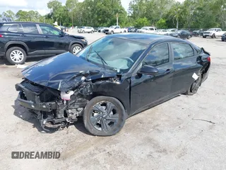 2023 Hyundai Elantra Blue z VIN KMHLM4AJ8PU043144, wystawiony jako IAAI lot #42357892 z przebiegiem 46 026 mil mil oraz . Historia ofert i sprzedaży dostępna na DreamBid. Obrazek 18.