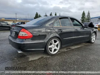 2008 Mercedes-Benz E-Class Sport 5.5L with VIN WDBUF72X48B328801, listed as a Copart auction lot 48592935 with 91,851 mi miles and Salvage Title. Bid and sale history available at carsss.com. Image 3.