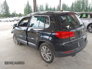 2016 Volkswagen Tiguan R-Line с VIN WVGAV7AX6GW587270, выставлен на аукционе IAAI как лот 42733875 с пробегом Не указан миль и . История ставок и продаж доступна на DreamBid. Изображение 3.