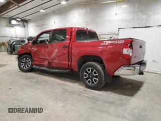 2016 Toyota Tundra SR5 z VIN 5TFDW5F17GX566297, wystawiony jako Copart lot #49700945 z przebiegiem 116 884 mil mil oraz Czysty tytuł • Clean title. Historia ofert i sprzedaży dostępna na DreamBid. Obrazek 2.