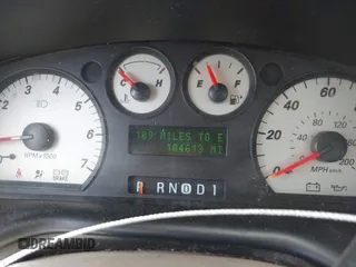 2004 Mercury Sable LS Premium z VIN 1MEFM55S54G601180, wystawiony jako IAAI lot #42162460 z przebiegiem 104 613 mil mil oraz . Historia ofert i sprzedaży dostępna na DreamBid. Obrazek 7.