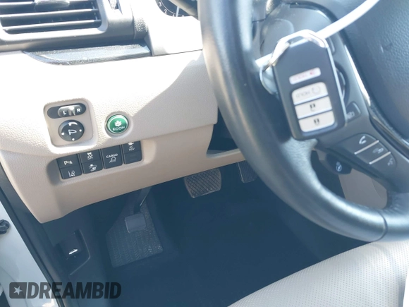 2020 Honda Ridgeline RTL-E with VIN 5FPYK3F75LB000317, listed as a IAAI auction lot 41850029 with 17,430 mi miles and . Bid and sale history available at DreamBid. Image 11.