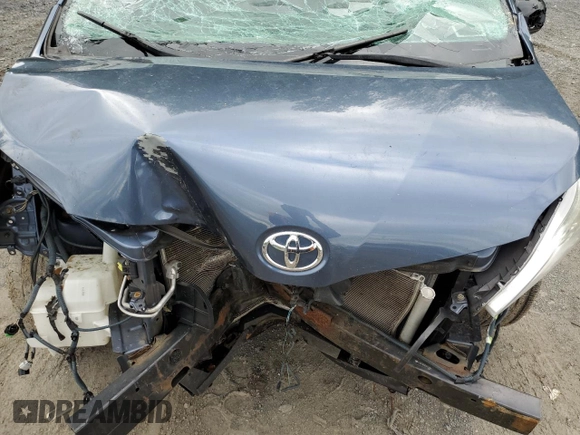 2014 Toyota Sienna Limited with VIN 5TDDK3DC0ES074864, listed as a Copart auction lot 55680115 with Not provided miles and Salvage title. Bid and sale history available at DreamBid. Image 12.