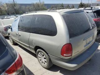 2000 Dodge Caravan Sport with VIN 2B4GP4431YR619923, listed as a Copart auction lot 45060095 with 188,064 mi miles and Non Repairable. Bid and sale history available at carsss.com. Image 2.