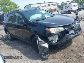 2015 Toyota RAV4 LE z VIN 2T3BFREV5FW256638, wystawiony jako IAAI lot #42367308 z przebiegiem 158 468 mil mil oraz . Historia ofert i sprzedaży dostępna na DreamBid. Obrazek 1.