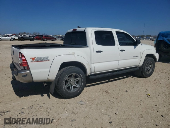 2014 Toyota Tacoma PreRunner with VIN 3TMJU4GN7EM159880, listed as a Copart auction lot 43932065 with 125,564 mi miles and Salvage Title. Bid and sale history available at carsss.com. Image 3.