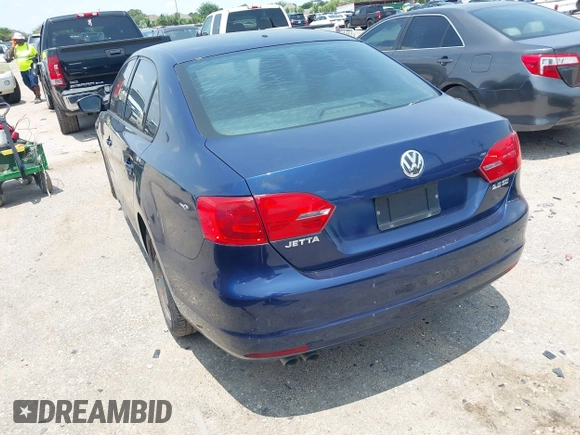 2011 Volkswagen Jetta SE с VIN 3VWDZ7AJ9BM325296, выставлен на аукционе IAAI как лот 42396817 с пробегом Не указан миль и . История ставок и продаж доступна на DreamBid. Изображение 3.
