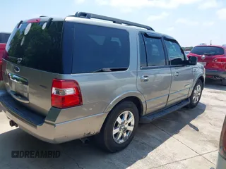 2008 Ford Expedition SSV with VIN 1FMFU15588LA14064, listed as a IAAI auction lot 42385906 with 182,031 mi miles and . Bid and sale history available at DreamBid. Image 4.