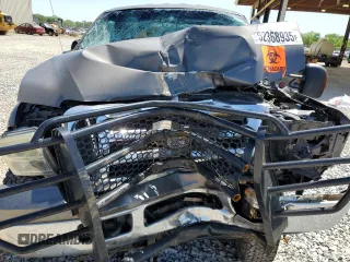 2005 Ford Super Duty F-250 XL with VIN 1FTSW21P85EB09329, listed as a Copart auction lot 52368935 with 0 mi miles and Salvage Title. Bid and sale history available at carsss.com. Image 11.